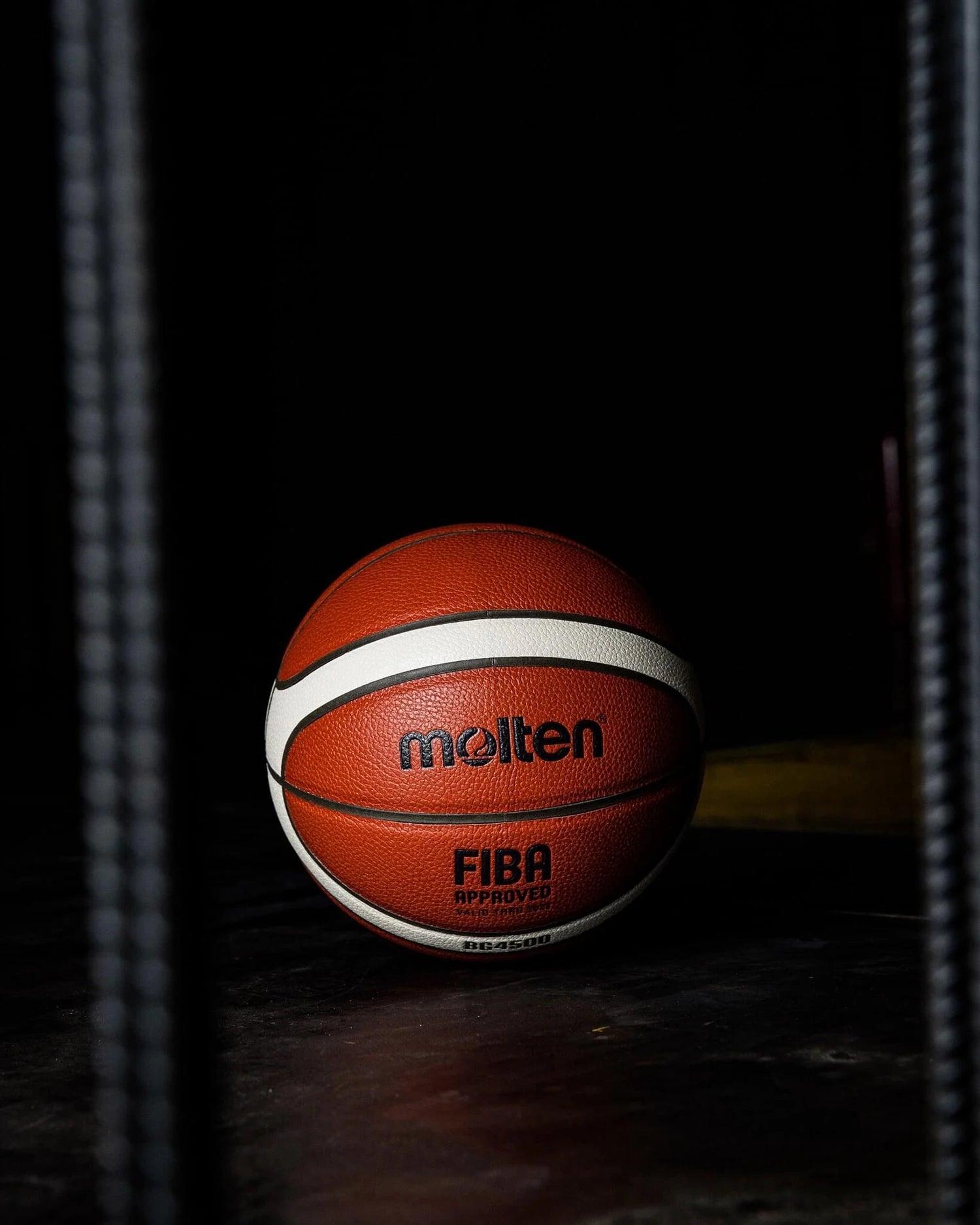 Molten BG4500/BG5000 PU Composite Basketball – 2-Tone.