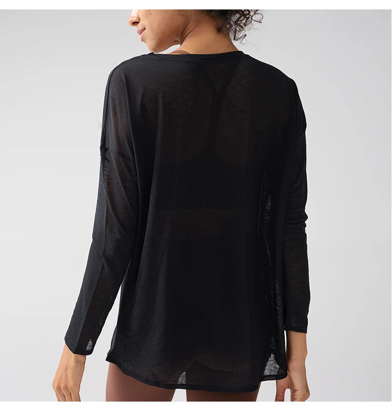 Women’s Gym & Yoga Long Sleeve Top – Quick-Dry.