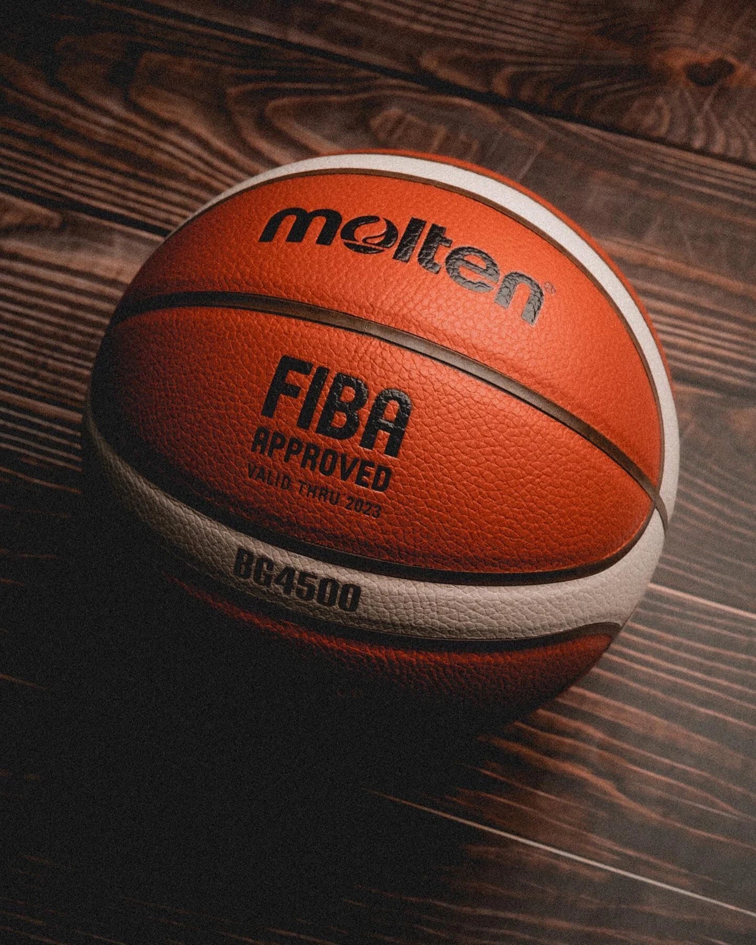 Molten BG4500/BG5000 PU Composite Basketball – 2-Tone.